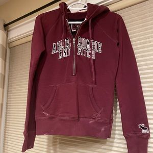 Abercrombie & Fitch sweatshirt